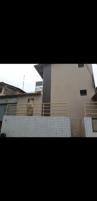 Foto 1 de Sobrado com 8 Quartos à venda, 200m² em Novo Aleixo, Manaus