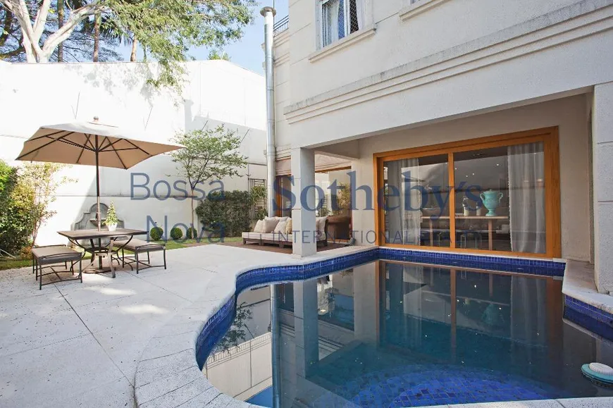 Foto 1 de Casa de Condomínio com 4 Quartos para venda ou aluguel, 860m² em Brooklin, São Paulo