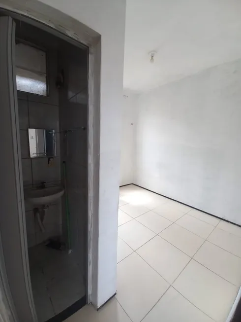 Foto 1 de Apartamento com 3 Quartos à venda, 44m² em Maraponga, Fortaleza