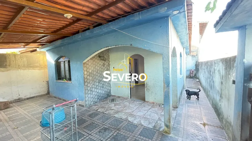 Foto 1 de Casa com 3 Quartos à venda, 79m² em Colubandê, São Gonçalo