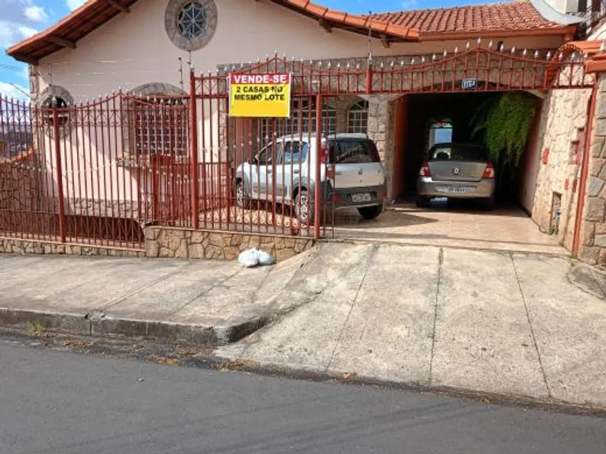 Foto 1 de Casa com 5 Quartos à venda, 360m² em Santa Helena, Belo Horizonte