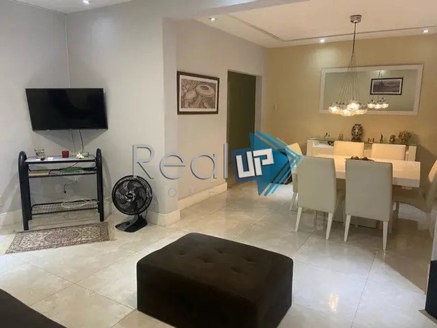 Foto 1 de Apartamento com 3 Quartos à venda, 164m² em Copacabana, Rio de Janeiro