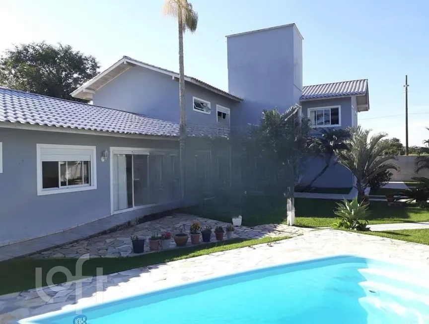 Foto 1 de Casa de Condomínio com 5 Quartos à venda, 303m² em Ingleses do Rio Vermelho, Florianópolis