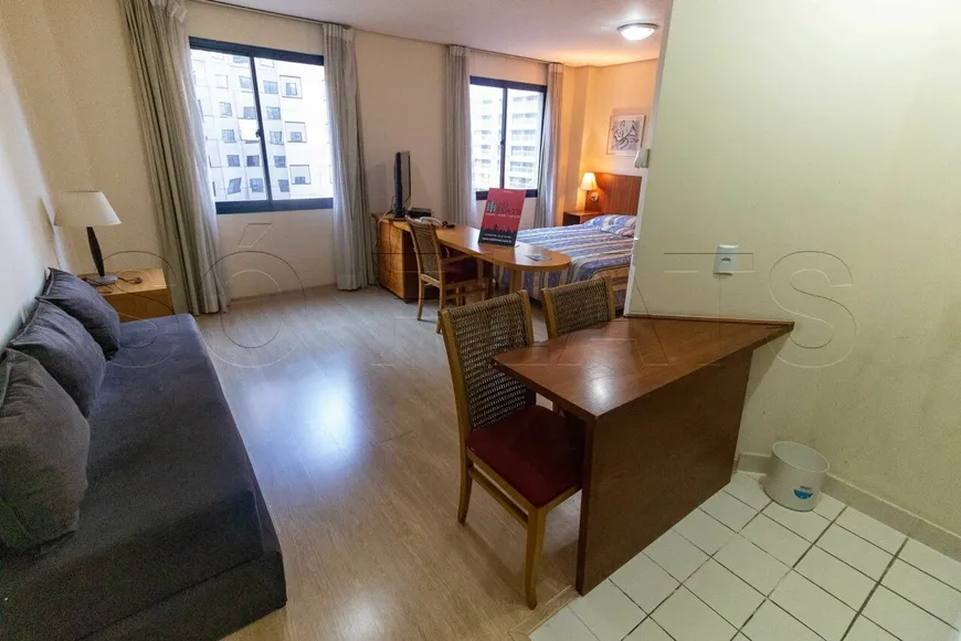 Foto 1 de Flat com 1 Quarto para alugar, 30m² em Moema, São Paulo