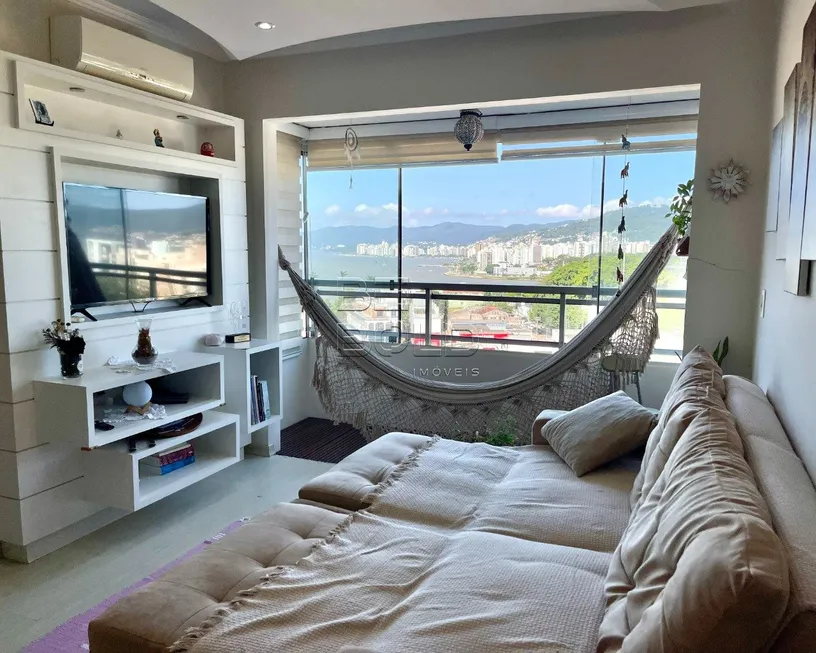 Foto 1 de Apartamento com 2 Quartos à venda, 69m² em Estreito, Florianópolis