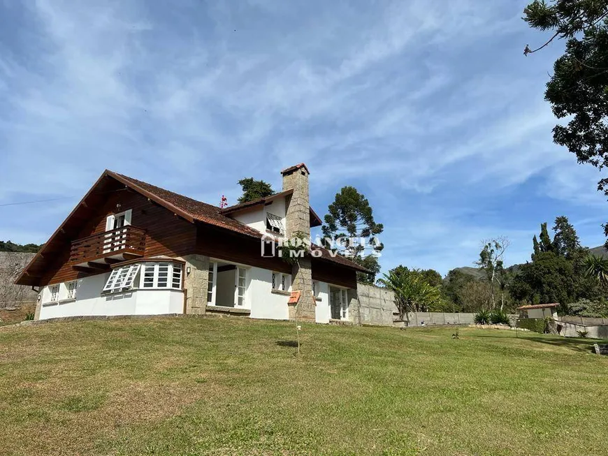 Foto 1 de Casa com 4 Quartos para venda ou aluguel, 210m² em Quebra Frascos, Teresópolis