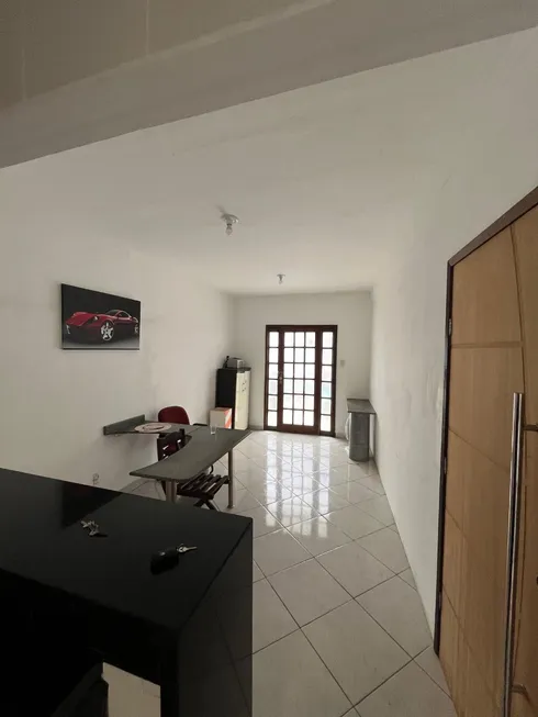 Foto 1 de Apartamento com 2 Quartos à venda, 55m² em Centro, Lauro de Freitas