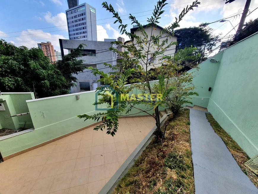 Foto 1 de Casa de Condomínio com 4 Quartos à venda, 375m² em Santa Lúcia, Belo Horizonte