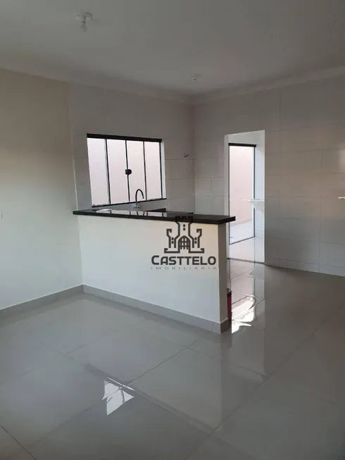 Foto 1 de Casa com 3 Quartos à venda, 73m² em Centro, Ibiporã