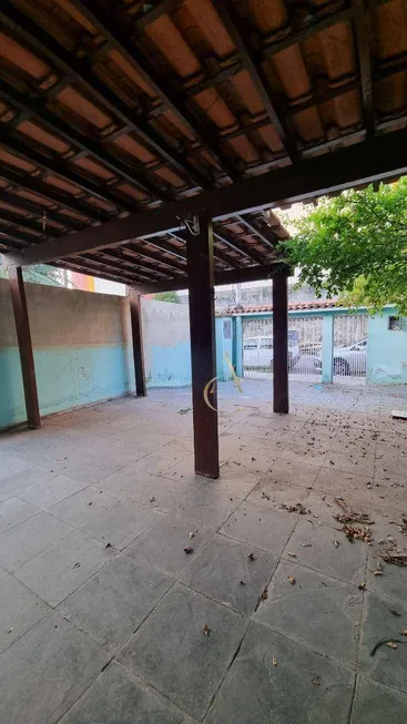 Foto 1 de Casa com 2 Quartos à venda, 167m² em Califórnia, Nova Iguaçu