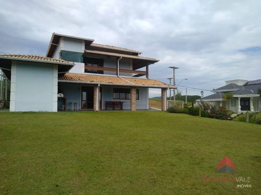 Foto 1 de Casa de Condomínio com 4 Quartos à venda, 291m² em , Paraibuna