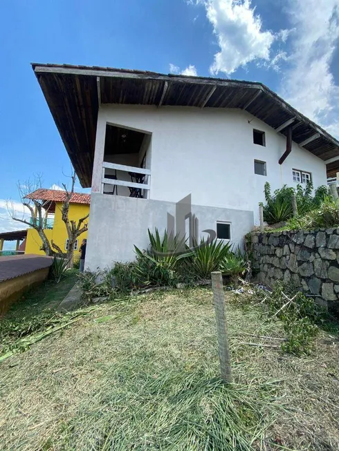 Foto 1 de Casa com 1 Quarto para venda ou aluguel, 27m² em Penedo, Itatiaia