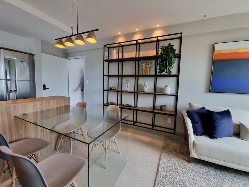 Foto 1 de Apartamento com 2 Quartos à venda, 54m² em Ponta Verde, Maceió