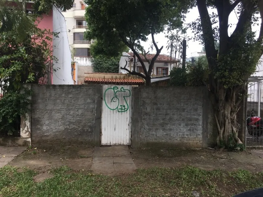 Foto 1 de Lote/Terreno à venda, 218m² em Azenha, Porto Alegre