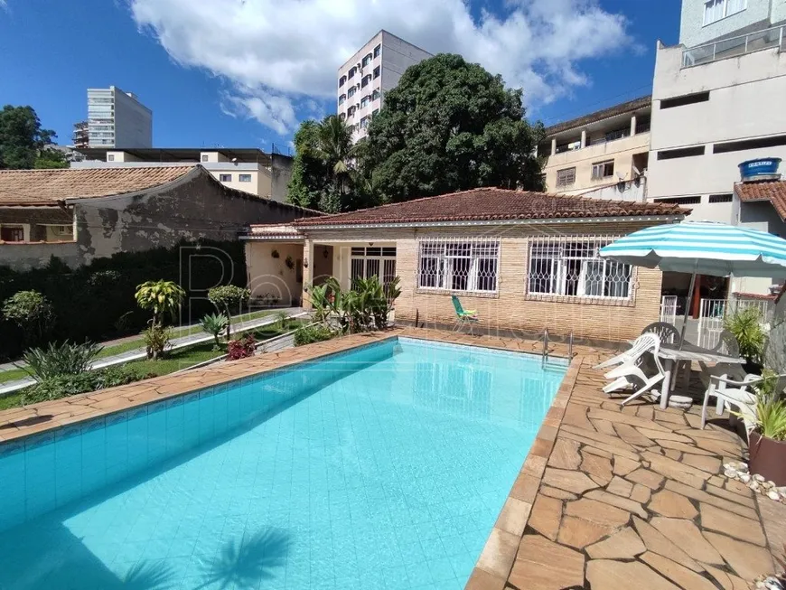 Foto 1 de Casa com 4 Quartos à venda, 445m² em Jardim Amália I, Volta Redonda