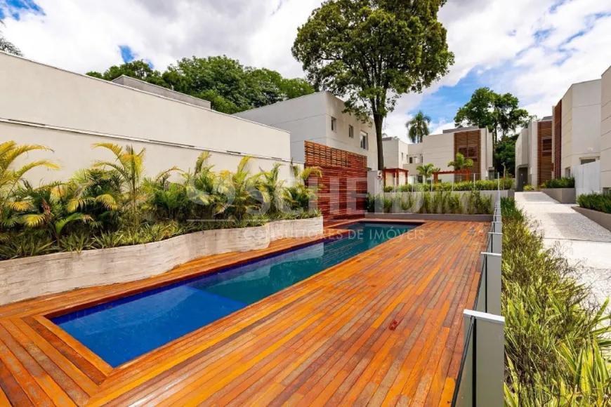 Foto 1 de Casa de Condomínio com 3 Quartos para alugar, 600m² em Chácara Santo Antônio, São Paulo