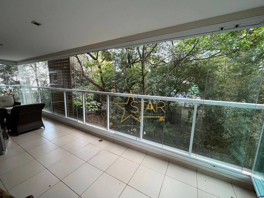 Foto 1 de Apartamento com 4 Quartos à venda, 241m² em Granja Julieta, São Paulo