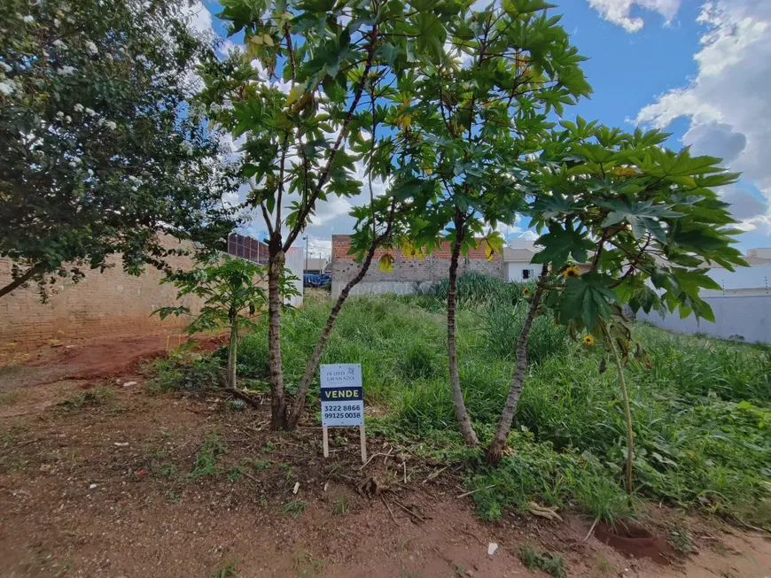 Foto 1 de Lote/Terreno à venda, 240m² em , Mandaguaçu