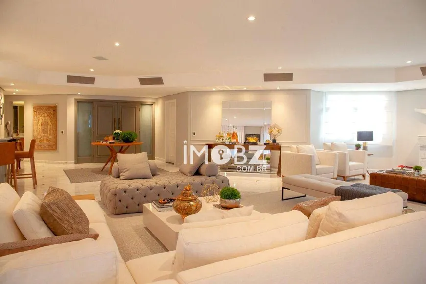 Foto 1 de Apartamento com 5 Quartos à venda, 852m² em Panamby, São Paulo