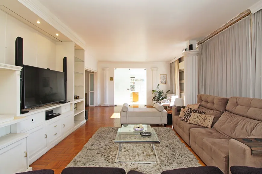 Foto 1 de Apartamento com 3 Quartos à venda, 303m² em Santana, Porto Alegre