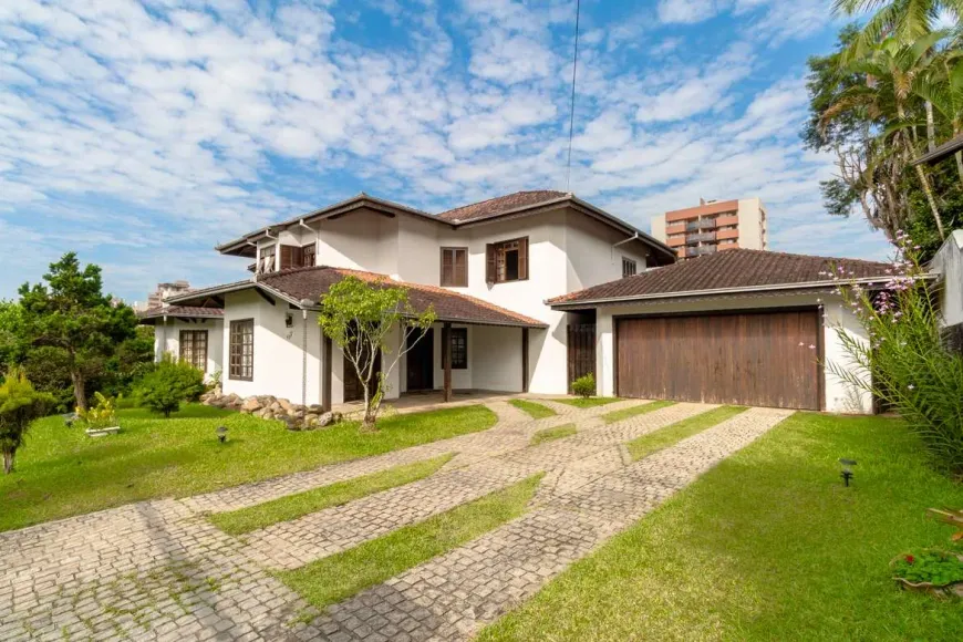 Foto 1 de Casa com 5 Quartos à venda, 600m² em Glória, Joinville