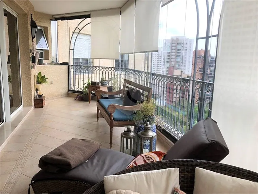 Foto 1 de Apartamento com 4 Quartos à venda, 347m² em Panamby, São Paulo