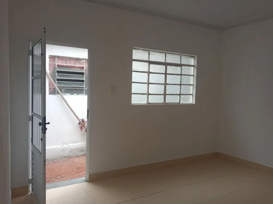 Foto 1 de Casa com 1 Quarto para alugar, 50m² em Vila Libanesa, São Paulo