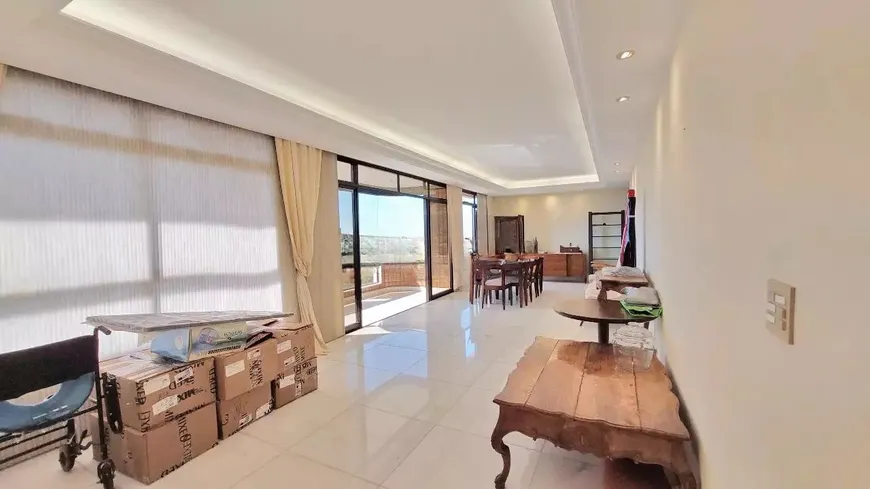 Foto 1 de Apartamento com 4 Quartos à venda, 152m² em Belvedere, Belo Horizonte