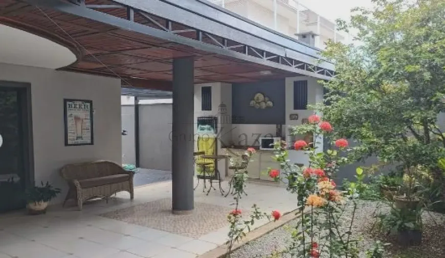 Foto 1 de Casa de Condomínio com 4 Quartos para alugar, 270m² em Loteamento Villa Branca, Jacareí
