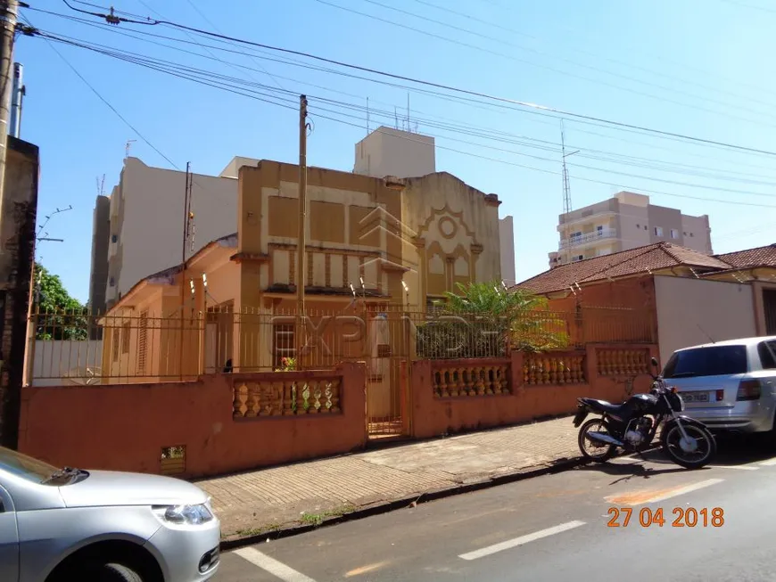 Foto 1 de Casa com 2 Quartos à venda, 151m² em Centro, Sertãozinho