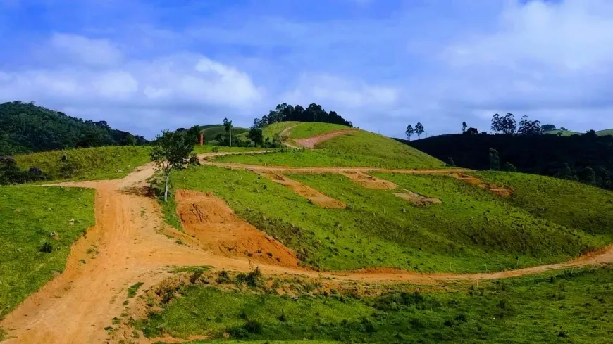 Foto 1 de Lote/Terreno à venda, 600m² em Centro, São José dos Campos