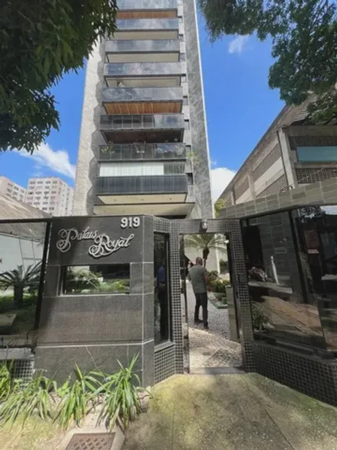 Foto 1 de Apartamento com 3 Quartos à venda, 290m² em Nazaré, Belém