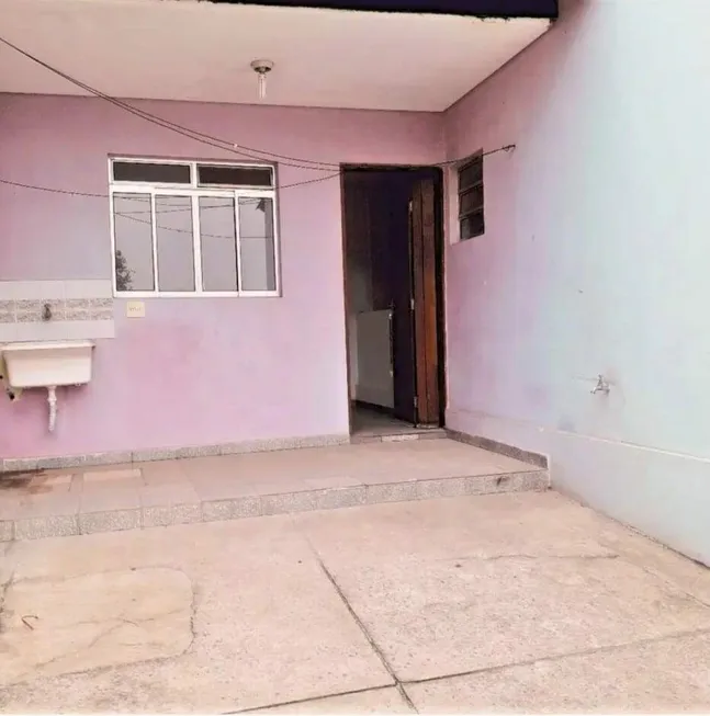 Foto 1 de Casa com 2 Quartos à venda, 150m² em Vila Invernada, São Paulo