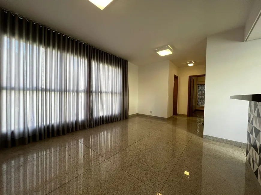 Foto 1 de Apartamento com 2 Quartos para alugar, 70m² em Funcionários, Belo Horizonte