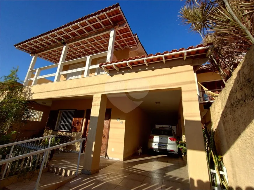Foto 1 de Casa com 3 Quartos à venda, 262m² em Piratininga, Niterói