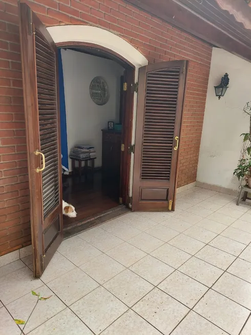 Foto 1 de Casa com 3 Quartos à venda, 160m² em Jardim  Independencia, São Paulo
