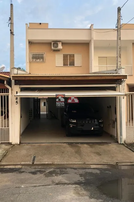 Foto 1 de Casa com 3 Quartos à venda, 210m² em Santana, Pindamonhangaba