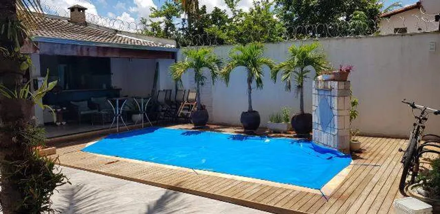 Foto 1 de Casa com 4 Quartos à venda, 420m² em Presidente Roosevelt, Uberlândia