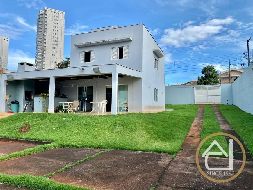 Foto 1 de Sobrado com 3 Quartos à venda, 99m² em Parque Residencial Alcântara , Londrina