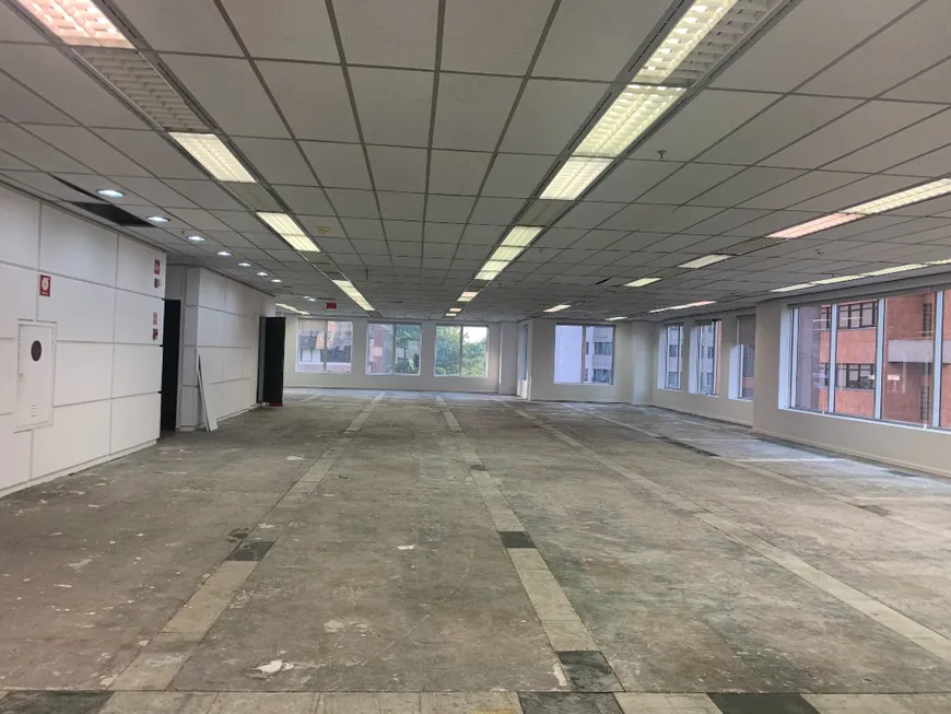 Foto 1 de Sala Comercial para alugar, 915m² em Chácara Santo Antônio, São Paulo