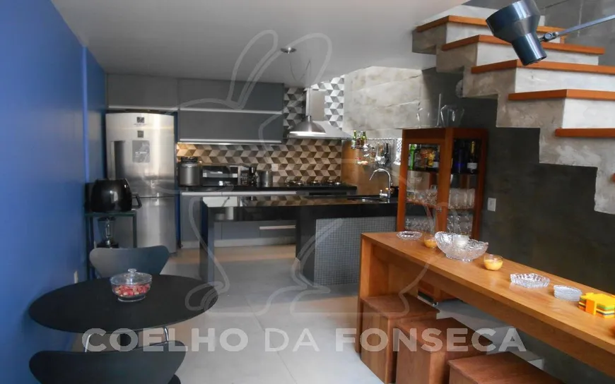 Foto 1 de Casa com 10 Quartos à venda, 380m² em Campo Belo, São Paulo