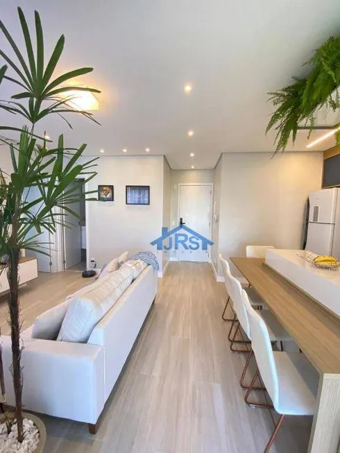 Foto 1 de Apartamento com 1 Quarto à venda, 46m² em Jardim Tupanci, Barueri