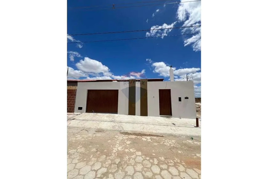 Foto 1 de Casa com 2 Quartos à venda, 66m² em Tancredo Neves, Teixeira de Freitas