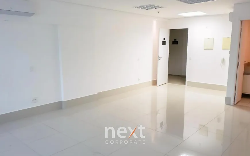 Foto 1 de Sala Comercial com 1 Quarto para alugar, 39m² em Cambuí, Campinas