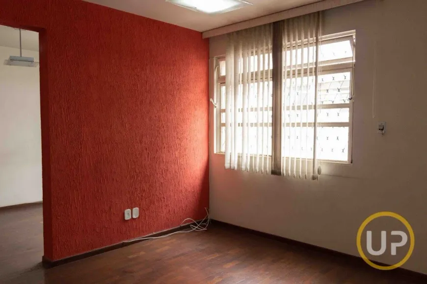 Foto 1 de Apartamento com 3 Quartos à venda, 105m² em Coração Eucarístico, Belo Horizonte