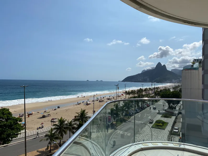 Foto 1 de Apartamento com 3 Quartos à venda, 230m² em Ipanema, Rio de Janeiro