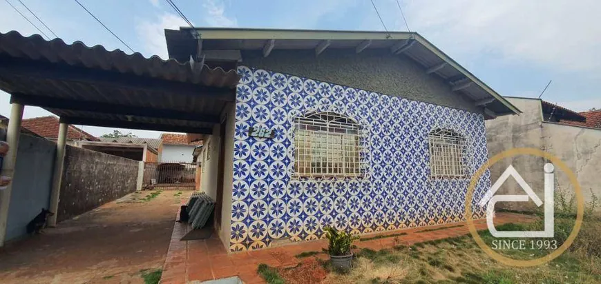 Foto 1 de Casa com 2 Quartos à venda, 64m² em Casoni, Londrina