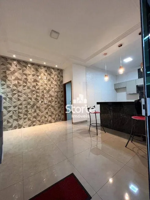 Foto 1 de Casa com 3 Quartos à venda, 250m² em Panorama, Uberlândia