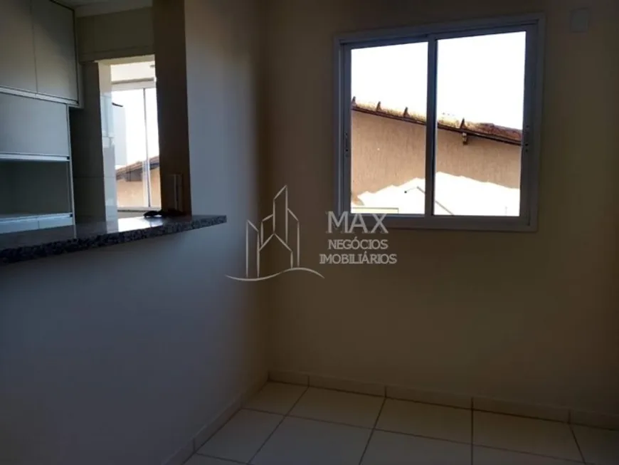 Foto 1 de Apartamento com 2 Quartos à venda, 42m² em Marta Helena, Uberlândia