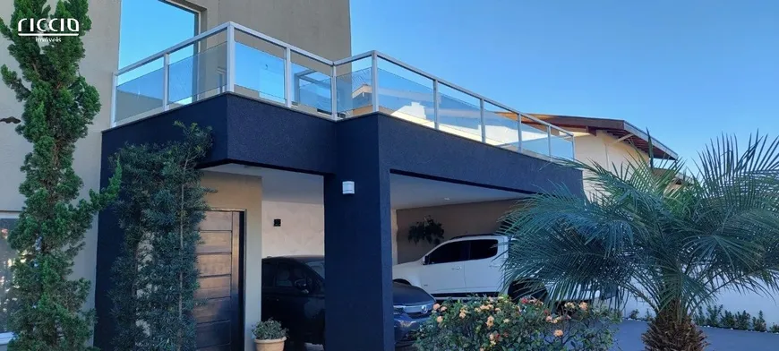 Foto 1 de Casa com 3 Quartos à venda, 287m² em Jardim Residencial Doutor Lessa, Pindamonhangaba